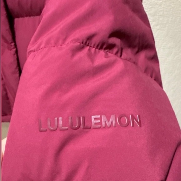 lululemon Wunder Puff Jacket Pomegranate Size 8 excellent condition - Picture 2 of 2